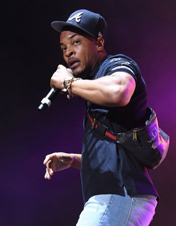 Xxx gorda peituda chupando e metendo gostoso - T.I.